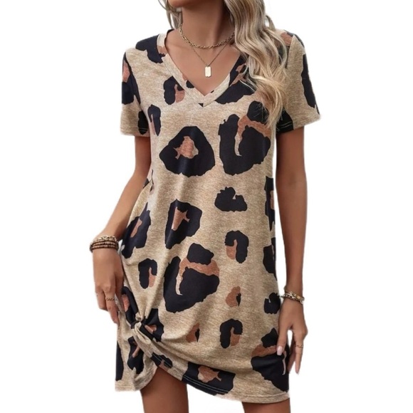 Women’s Leopard Print V-Neck Tunic Dress - Size S - NWT - Picture 3 of 5